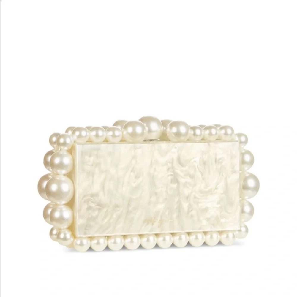 - Cult GAIA EOS Box Clutch. Ivory. Condition New With Back Crack.
